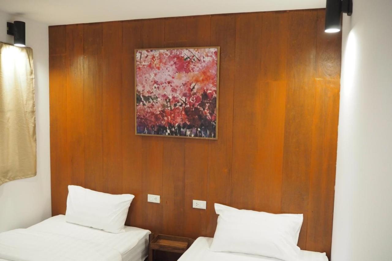 Insight Hostel Chiang Mai Esterno foto