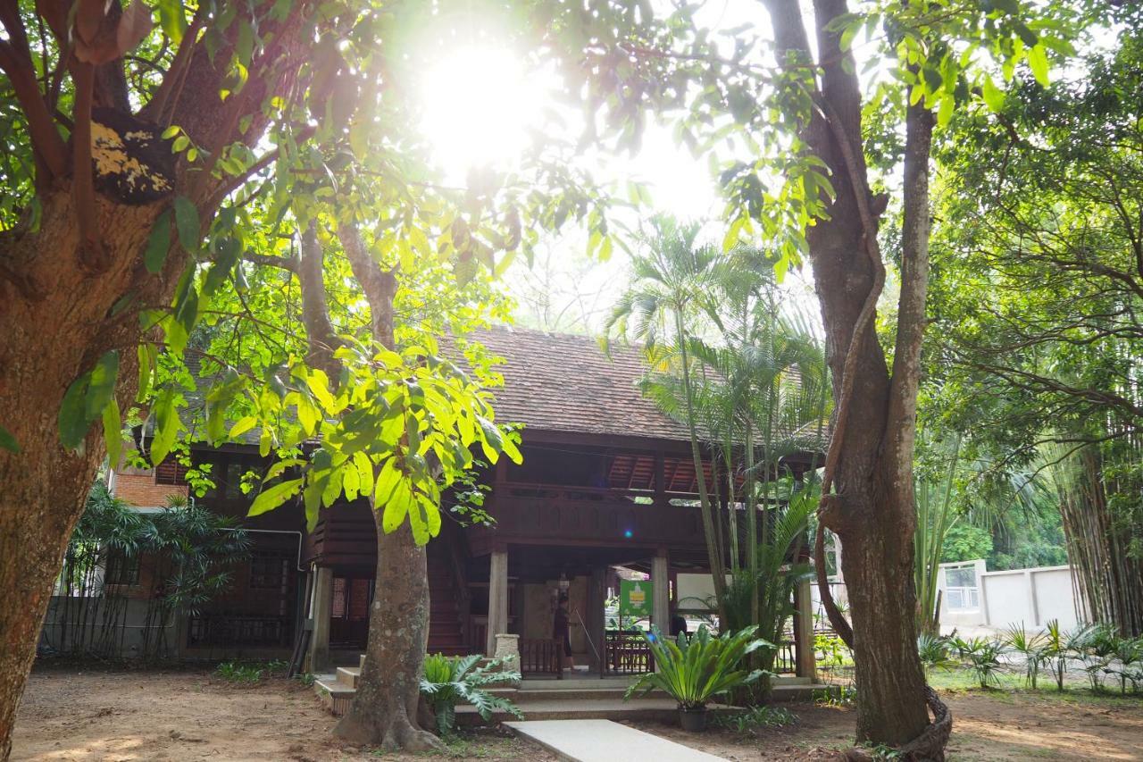 Insight Hostel Chiang Mai Esterno foto