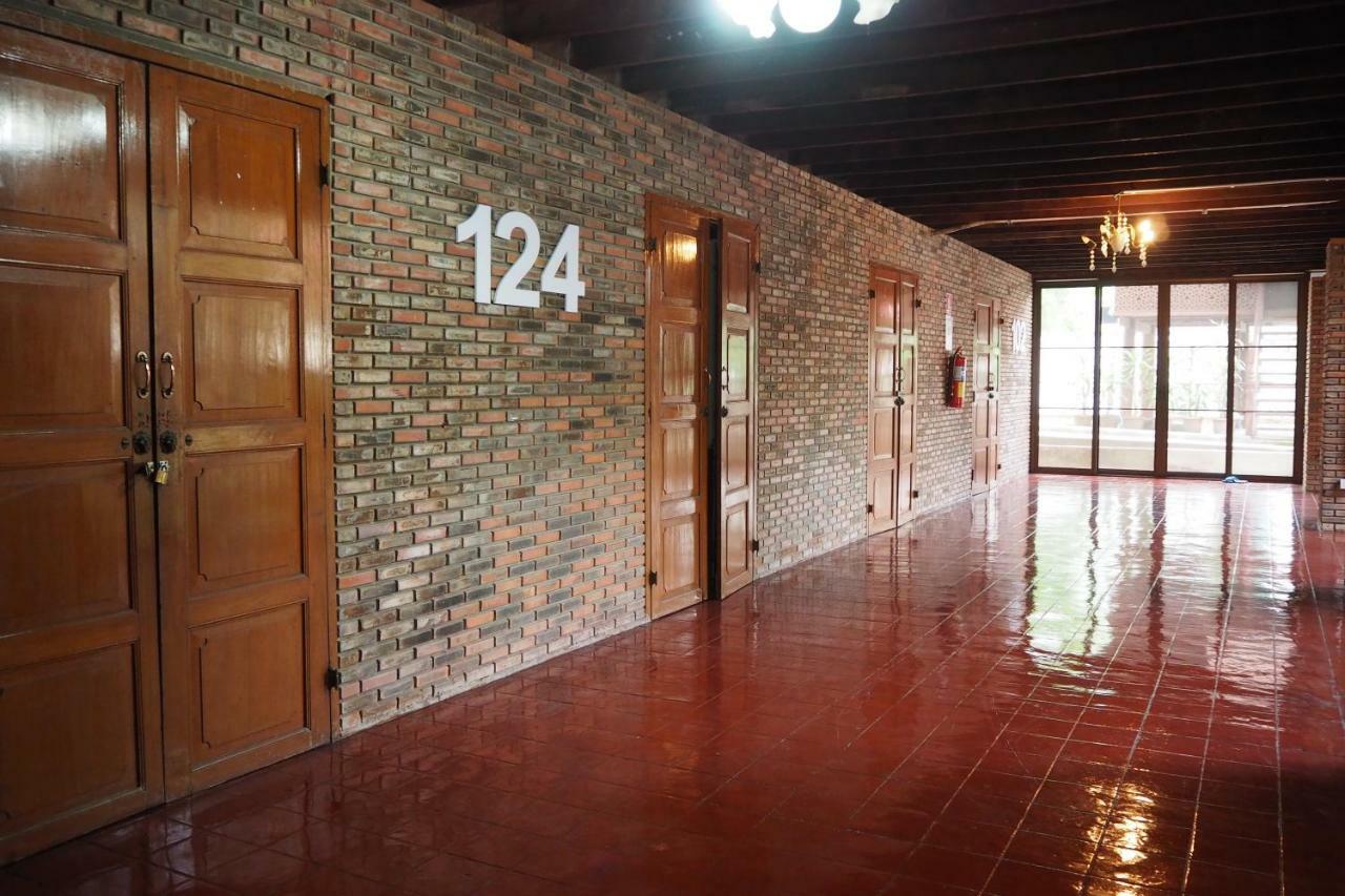 Insight Hostel Chiang Mai Esterno foto