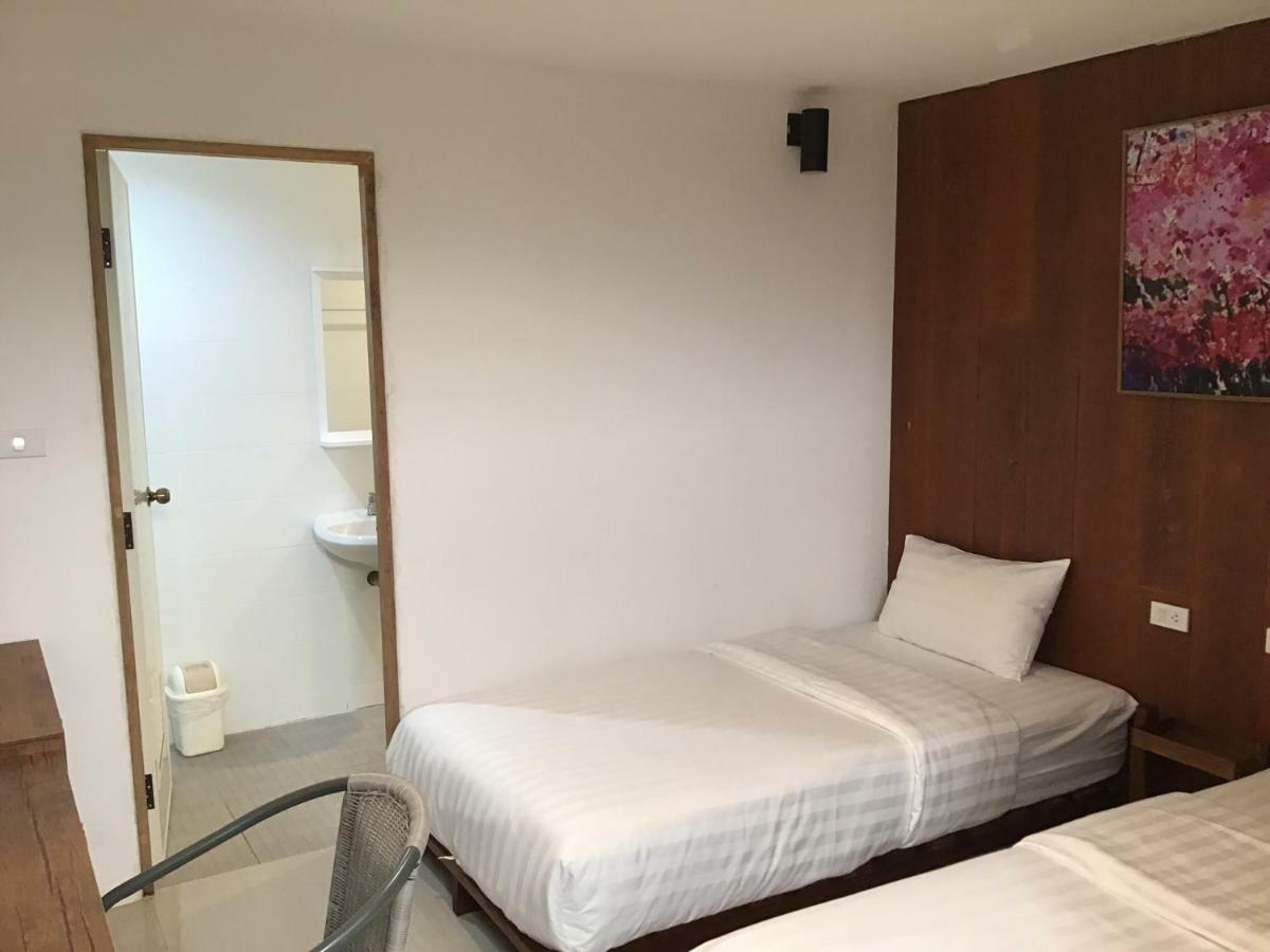 Insight Hostel Chiang Mai Esterno foto